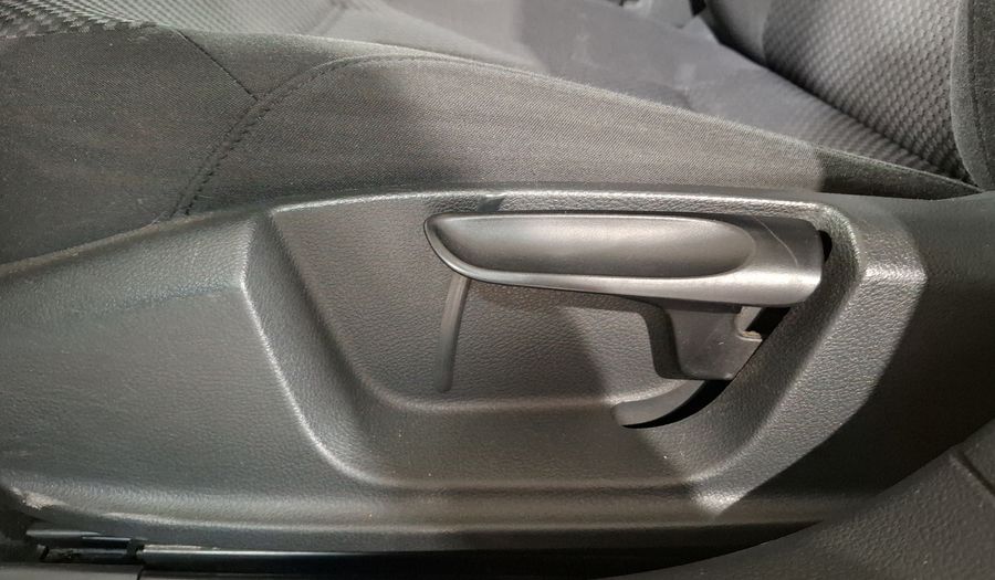 Volkswagen Jetta 2.5 STYLE ACTIVE TIPTRONIC Sedan 2014