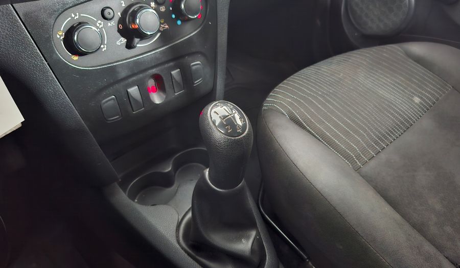 Renault Logan 1.6 AUTHENTIQUE Sedan 2016