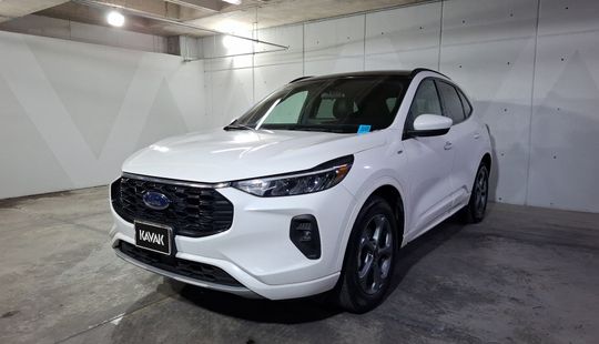 Ford • Escape