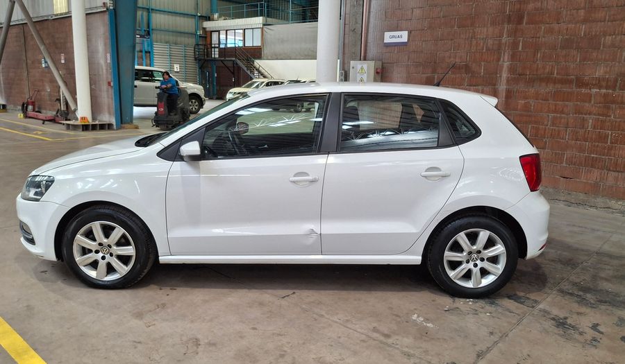 Volkswagen Polo 1.6 HIGHLINE Hatchback 2017