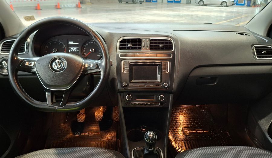 Volkswagen Polo 1.6 HIGHLINE Hatchback 2017