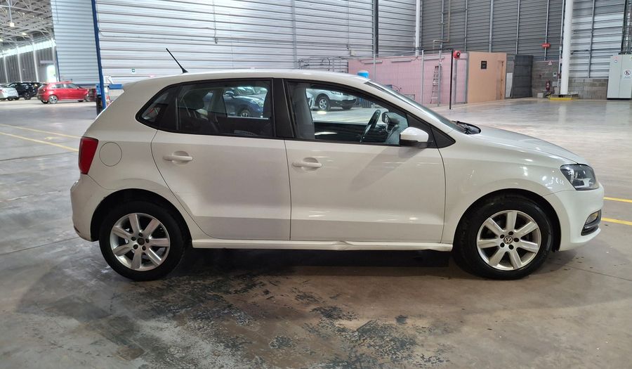 Volkswagen Polo 1.6 HIGHLINE Hatchback 2017
