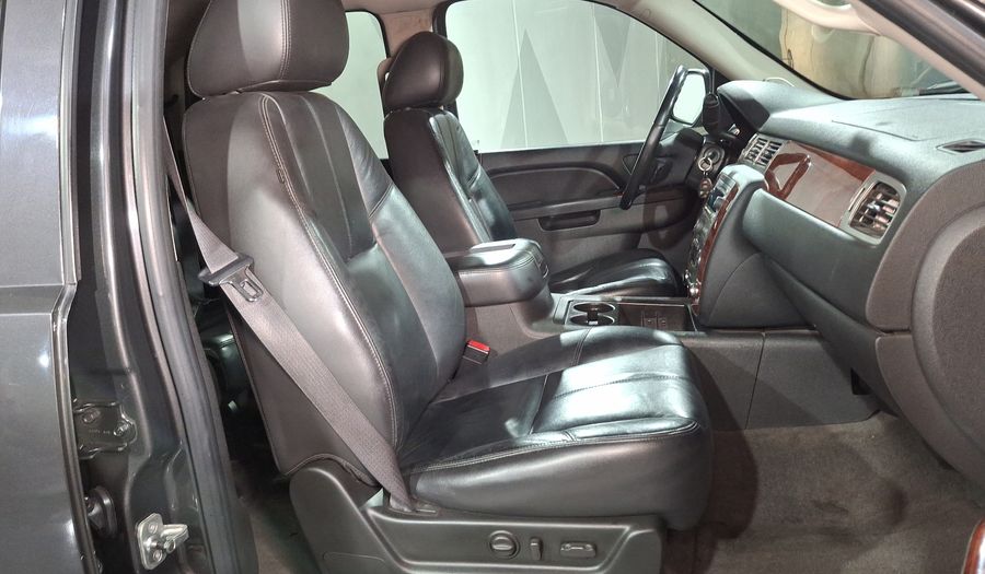 Chevrolet Tahoe 5.3 C PIEL DVD Suv 2010