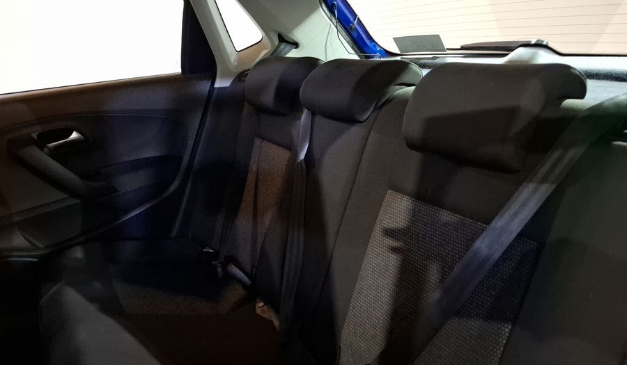 Volkswagen Polo 1.6 COMFORTLINE PLUS AUTO Hatchback 2020