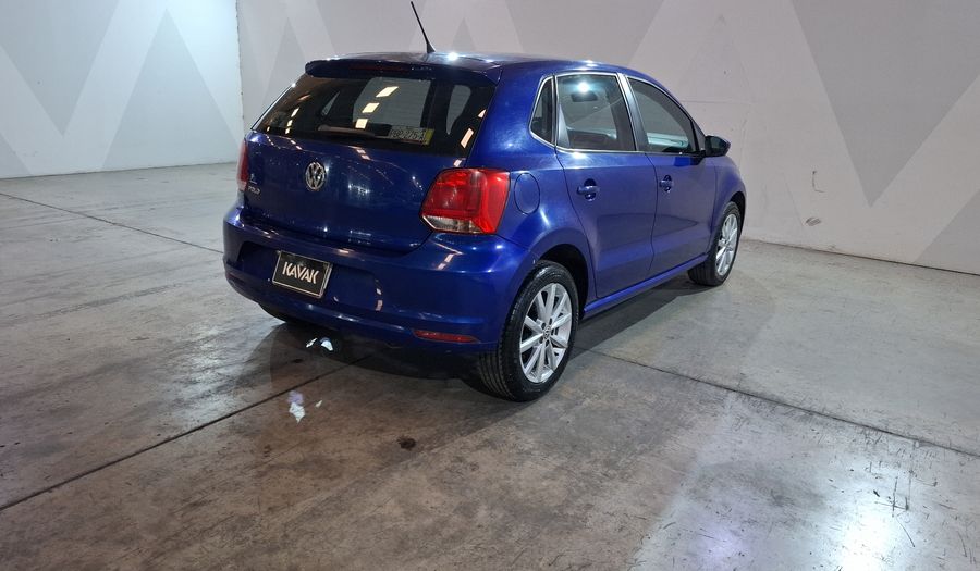 Volkswagen Polo 1.6 COMFORTLINE PLUS AUTO Hatchback 2020