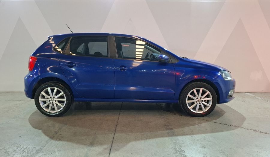 Volkswagen Polo 1.6 COMFORTLINE PLUS AUTO Hatchback 2020