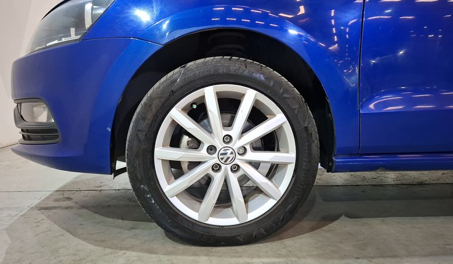 Volkswagen Polo 1.6 COMFORTLINE PLUS AUTO Hatchback 2020