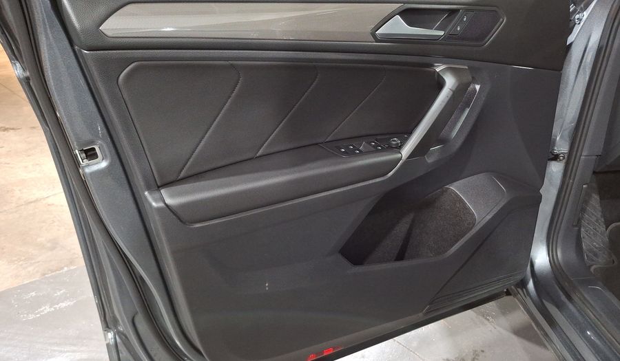 Volkswagen Tiguan 1.4 R-LINE DCT Suv 2023