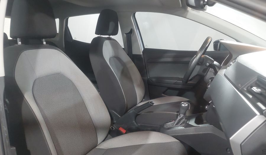 Seat Ibiza 1.6 STYLE AUTO Hatchback 2021