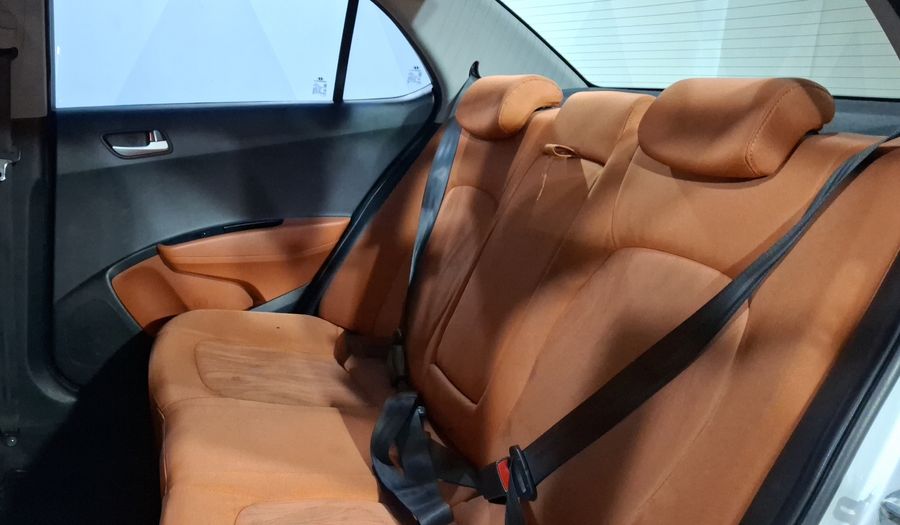 Hyundai Grand I10 1.2 GLS AT Sedan 2016