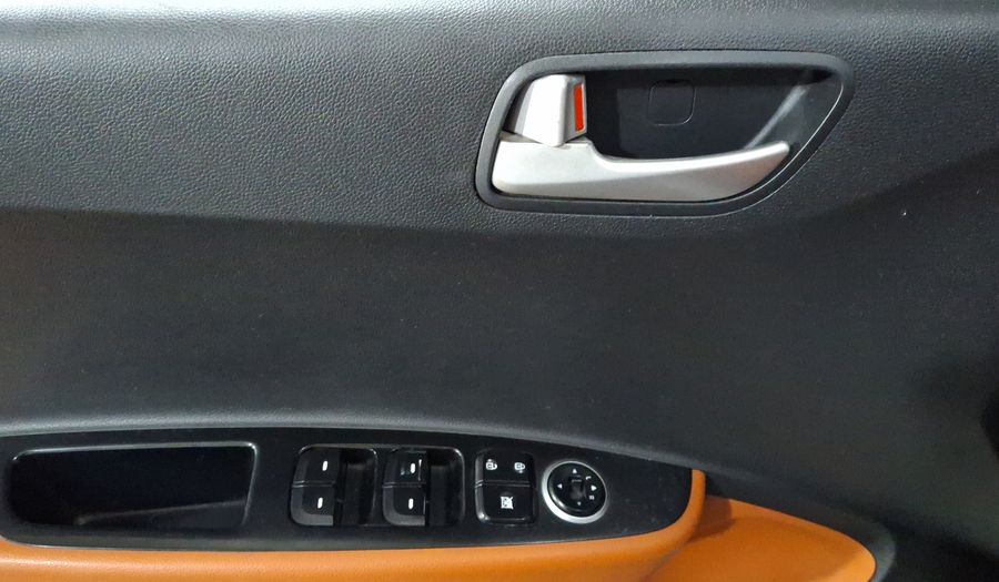 Hyundai Grand I10 1.2 GLS AT Sedan 2016