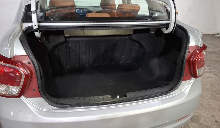 Hyundai Grand I10 1.2 GLS AT Sedan 2016