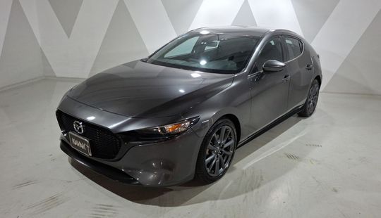 Mazda • Mazda 3
