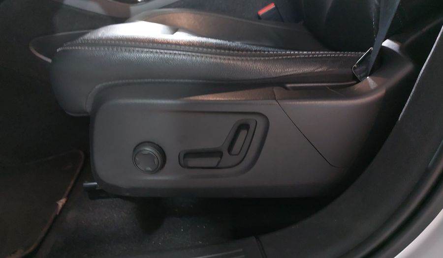 Volvo Xc40 2.0 T4 MOMENTUM AUTO Suv 2021