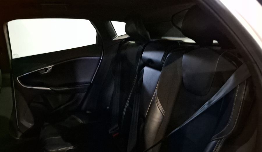 Volvo V40 2.0 R-DESIGN T5 Hatchback 2017