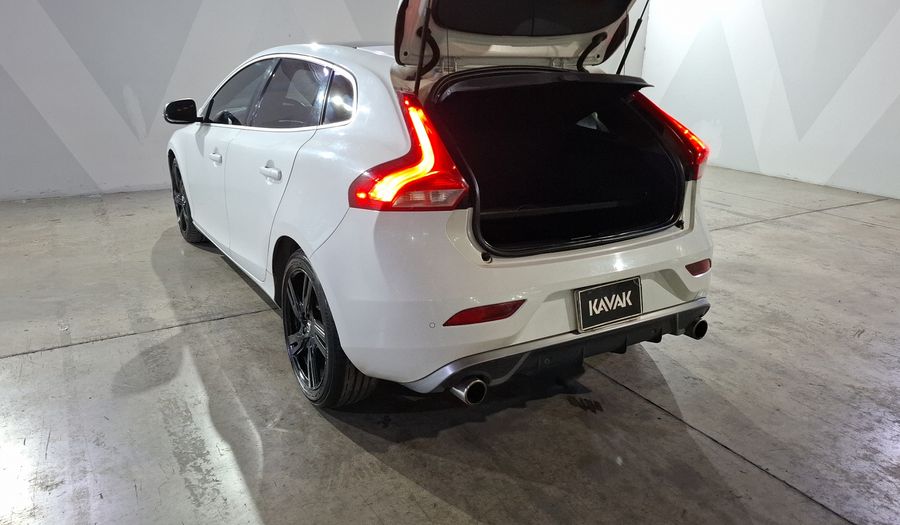 Volvo V40 2.0 R-DESIGN T5 Hatchback 2017