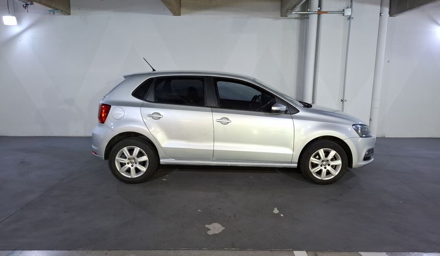 Volkswagen Polo 1.6 MT Hatchback 2016