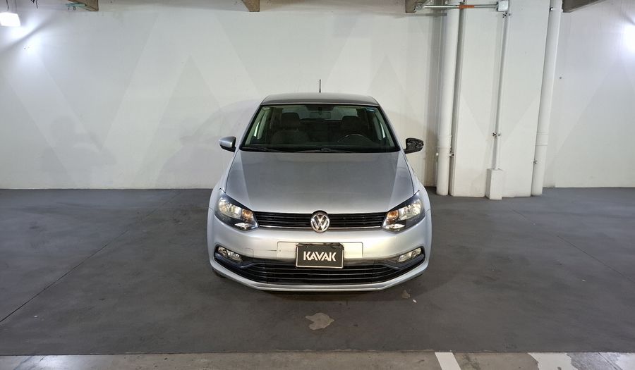 Volkswagen Polo 1.6 MT Hatchback 2016