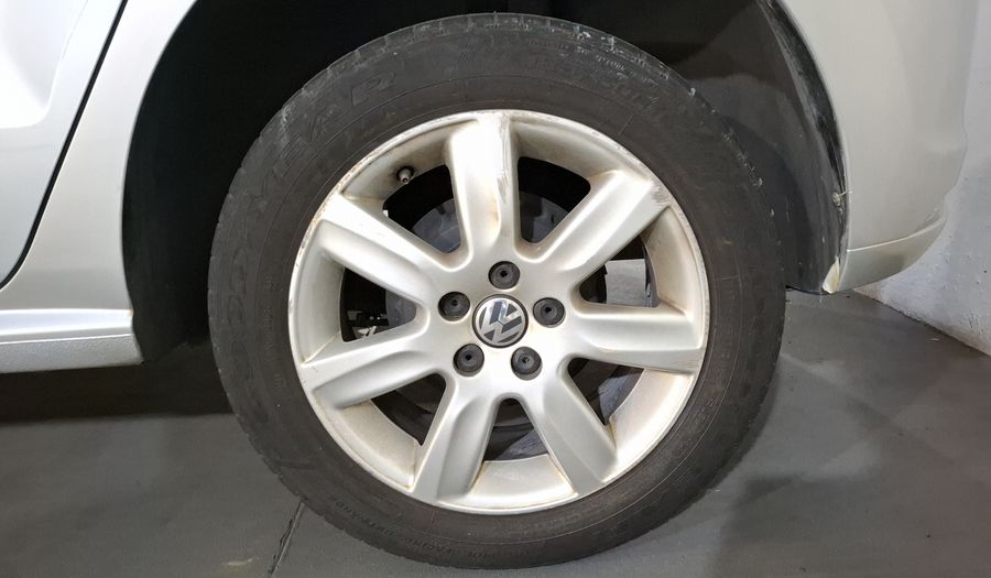 Volkswagen Polo 1.6 MT Hatchback 2016