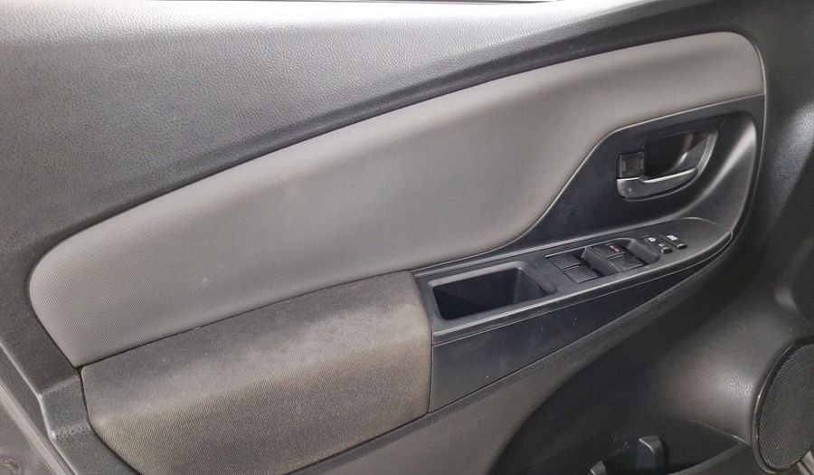 Toyota Yaris 1.5 PREMIUM AT 5PTAS Hatchback 2016