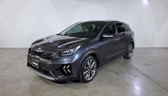 2020 • 70,317 km • Automático