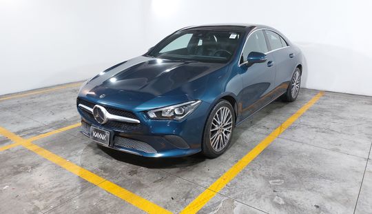 Mercedes Benz • Clase CLA