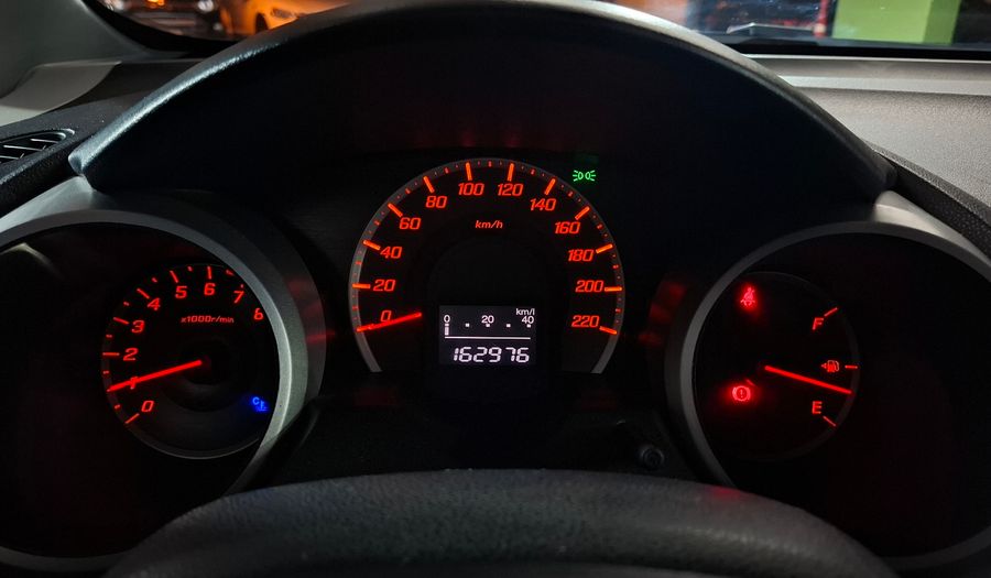 Honda Fit 1.4 LX-L MT Hatchback 2011