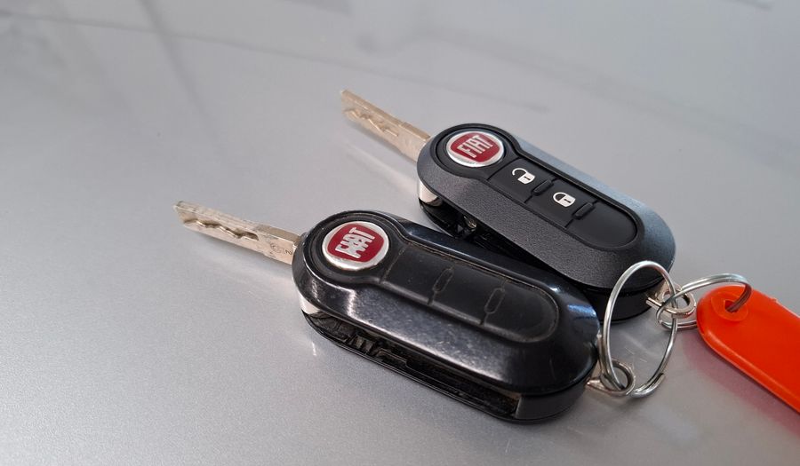 Fiat Mobi 1.0 EASY TOP Hatchback 2017