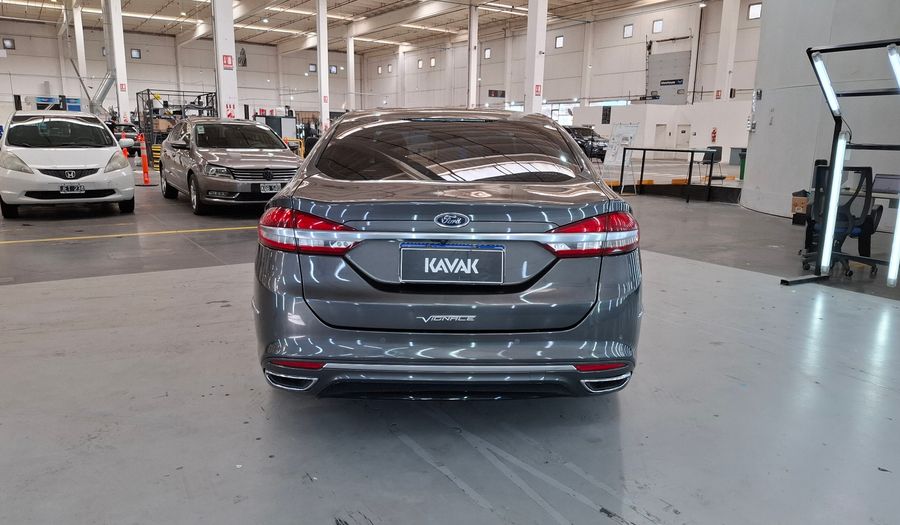 Ford Mondeo 2.0 VIGNALE HYBRID AUTO Sedan 2019