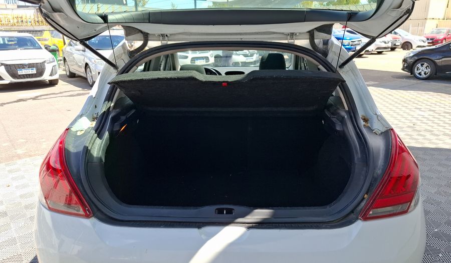 Peugeot 308 1.6 ALLURE Hatchback 2016