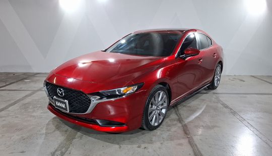 2023 • 26,831 km • Automático