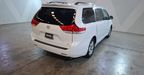 Toyota Sienna 3.5 LE AT Minivan 2011