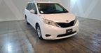Toyota Sienna 3.5 LE AT Minivan 2011
