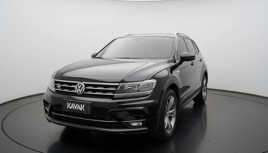 Volkswagen • Tiguan