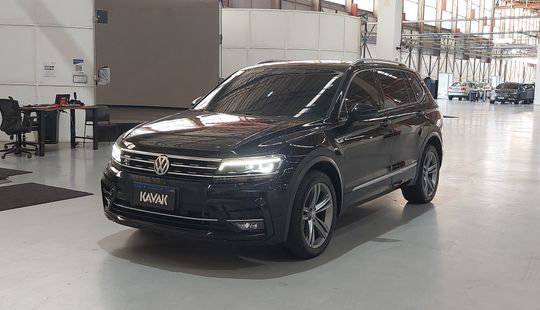 Volkswagen • Tiguan