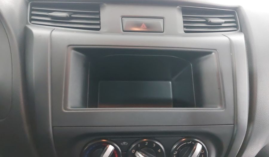 Nissan Np300 2.5 PICK UP TM DH AC PAQ. SEG. 6VEL Pickup 2019