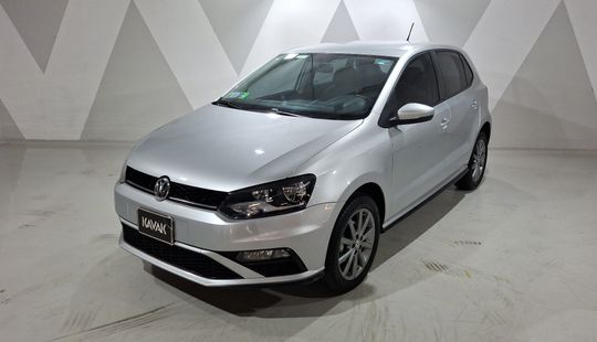 2020 • 7,630 km • Automático
