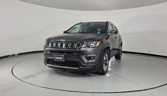 2019 • 50,474 km • Automático