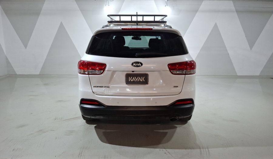 Kia Sorento 2.4 LX AT Suv 2016