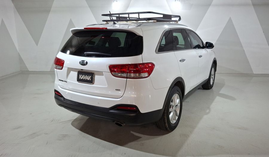 Kia Sorento 2.4 LX AT Suv 2016