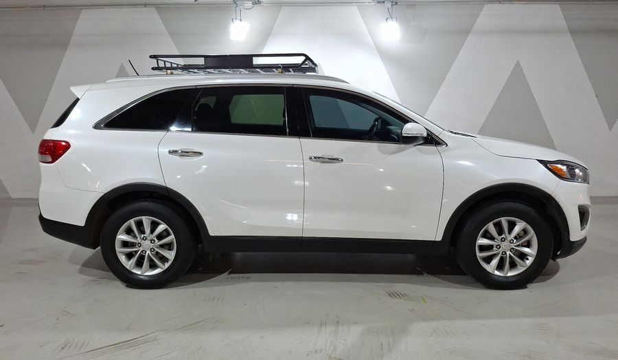 Kia Sorento 2.4 LX AT Suv 2016