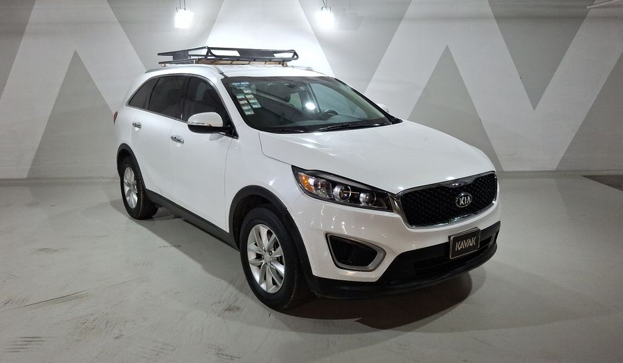 Kia Sorento 2.4 LX AT Suv 2016