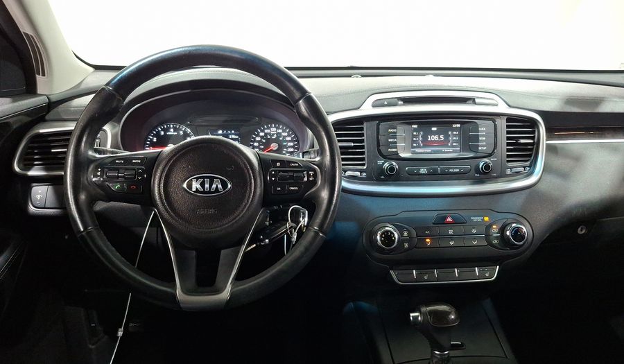 Kia Sorento 2.4 LX AT Suv 2016