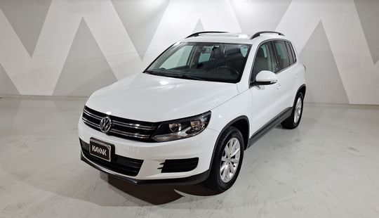 Volkswagen • Tiguan