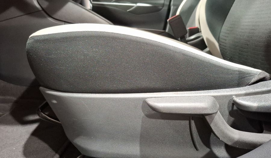 Nissan Versa 1.6 ADVANCE CVT Sedan 2020