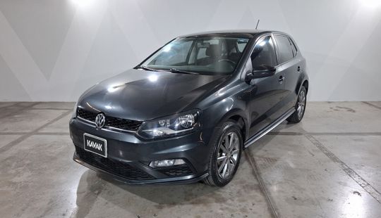 Volkswagen • Polo