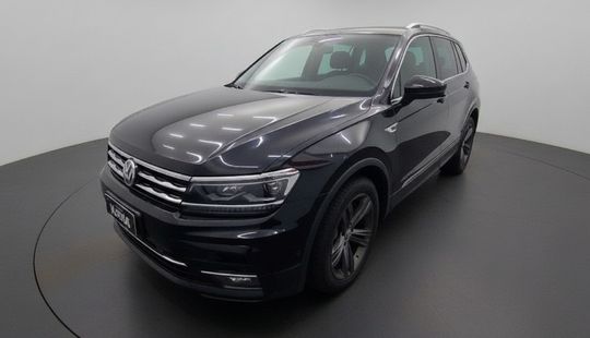 Volkswagen • Tiguan