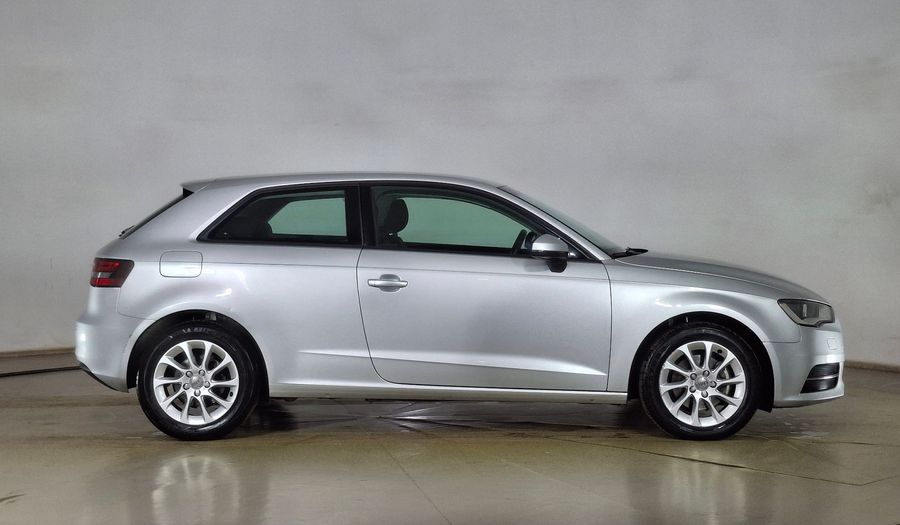 Audi A3 1.2 TFSI ATTRACTION Hatchback 2014