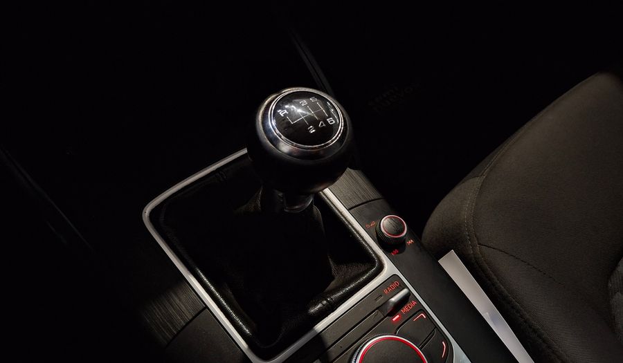 Audi A3 1.2 TFSI ATTRACTION Hatchback 2014