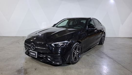 Mercedes Benz • Clase C